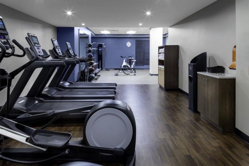 Embassy Suites By Hilton Grand Rapids Downtown,Mi,East Grand Rapids>>Ann Arbor,4 star