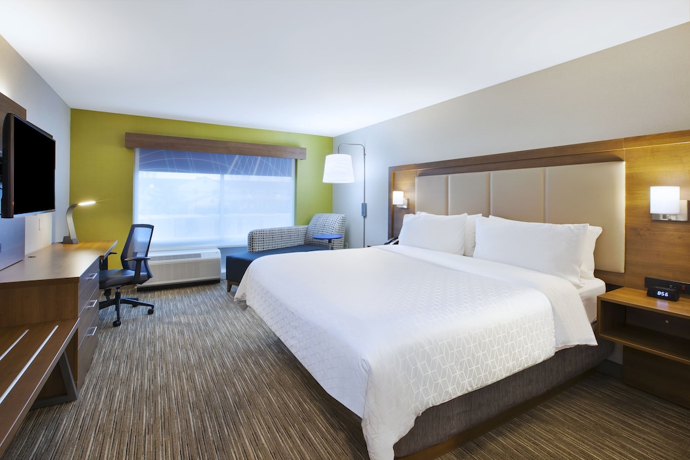 holiday inn express grand rapids airport north an ihg hotel