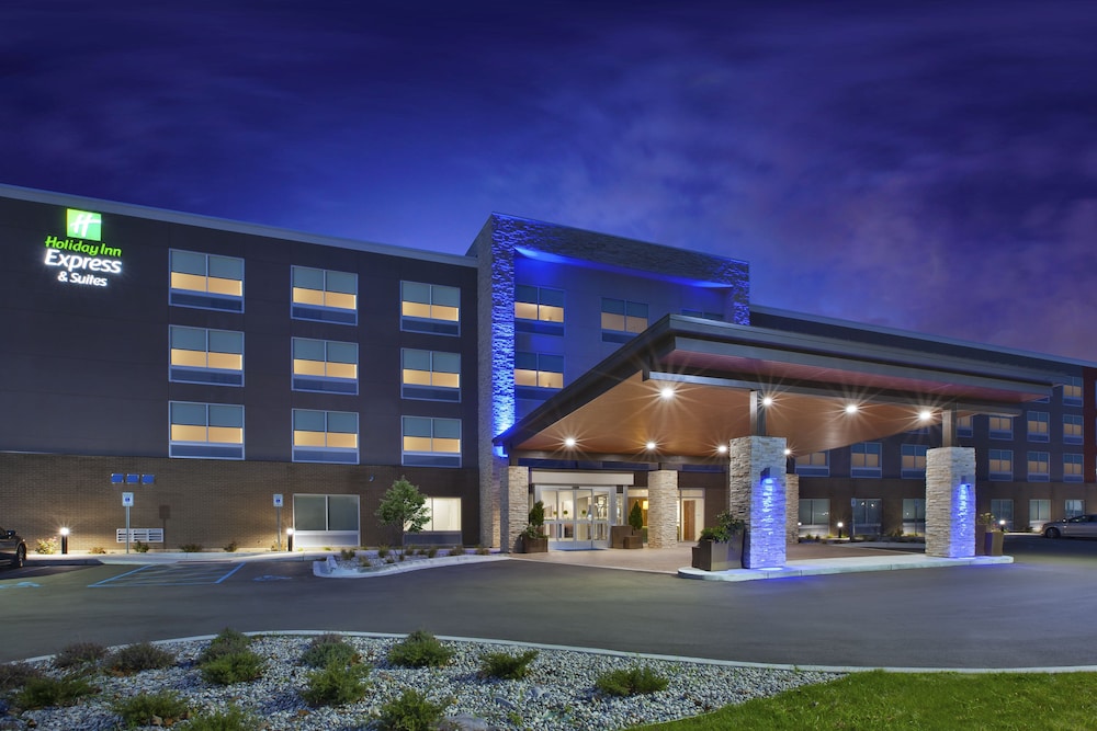 holiday inn express grand rapids airport north an ihg hotel