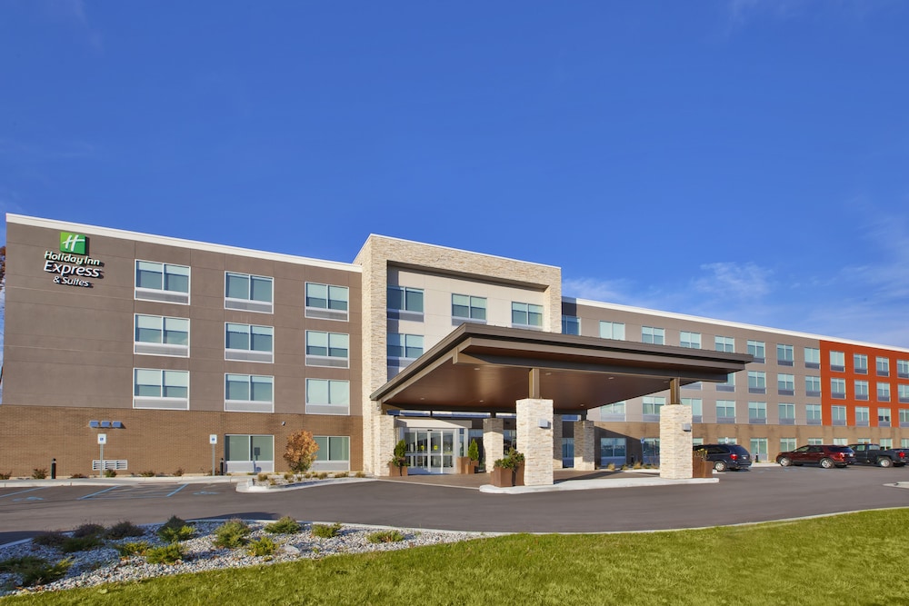 holiday inn express grand rapids airport north an ihg hotel