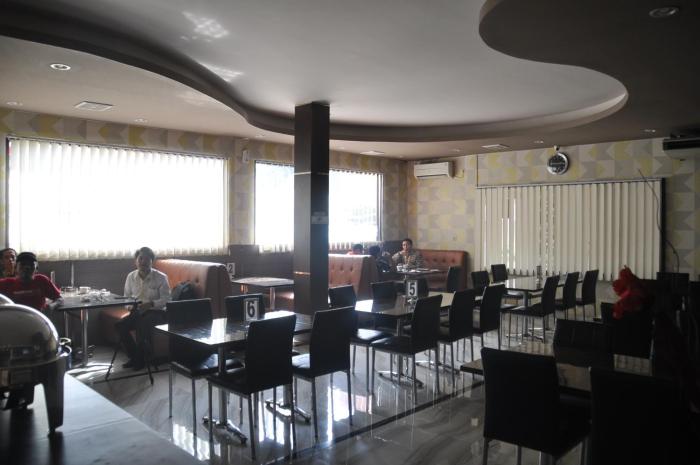 grand krakatau hotel serang
