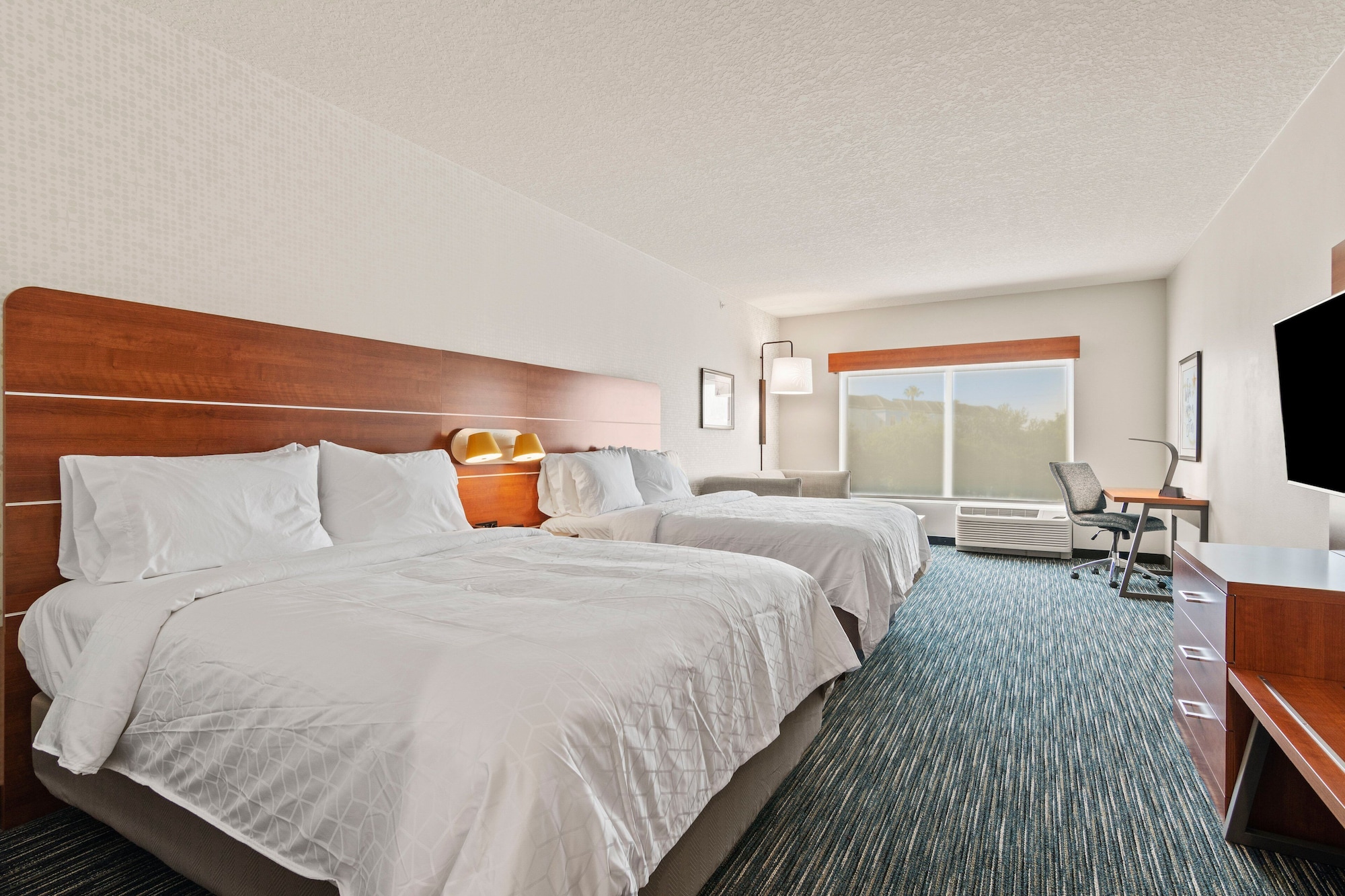 holiday inn express orlando lake buena vista area