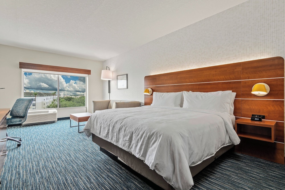 holiday inn express orlando lake buena vista area