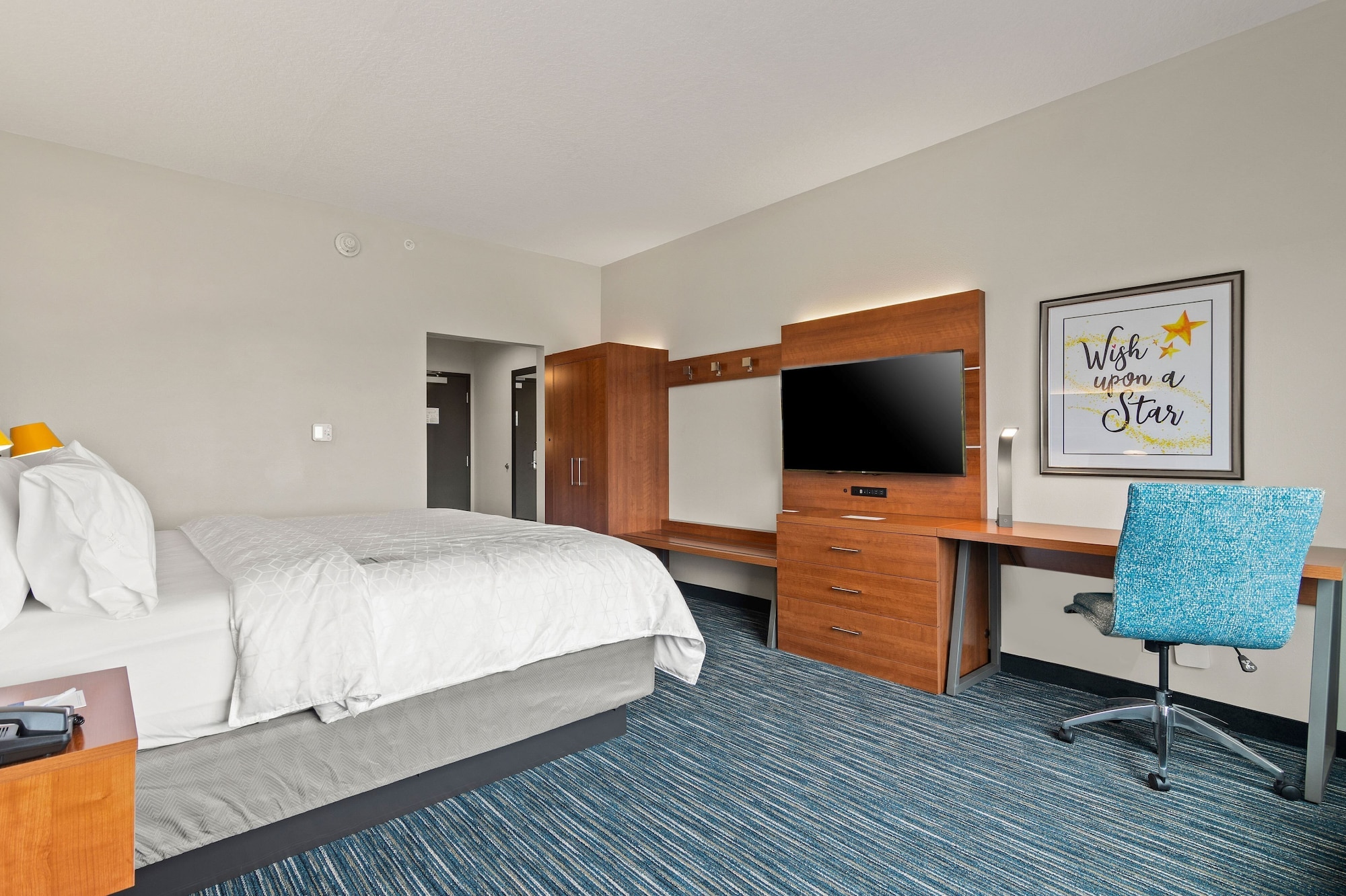 holiday inn express orlando lake buena vista area