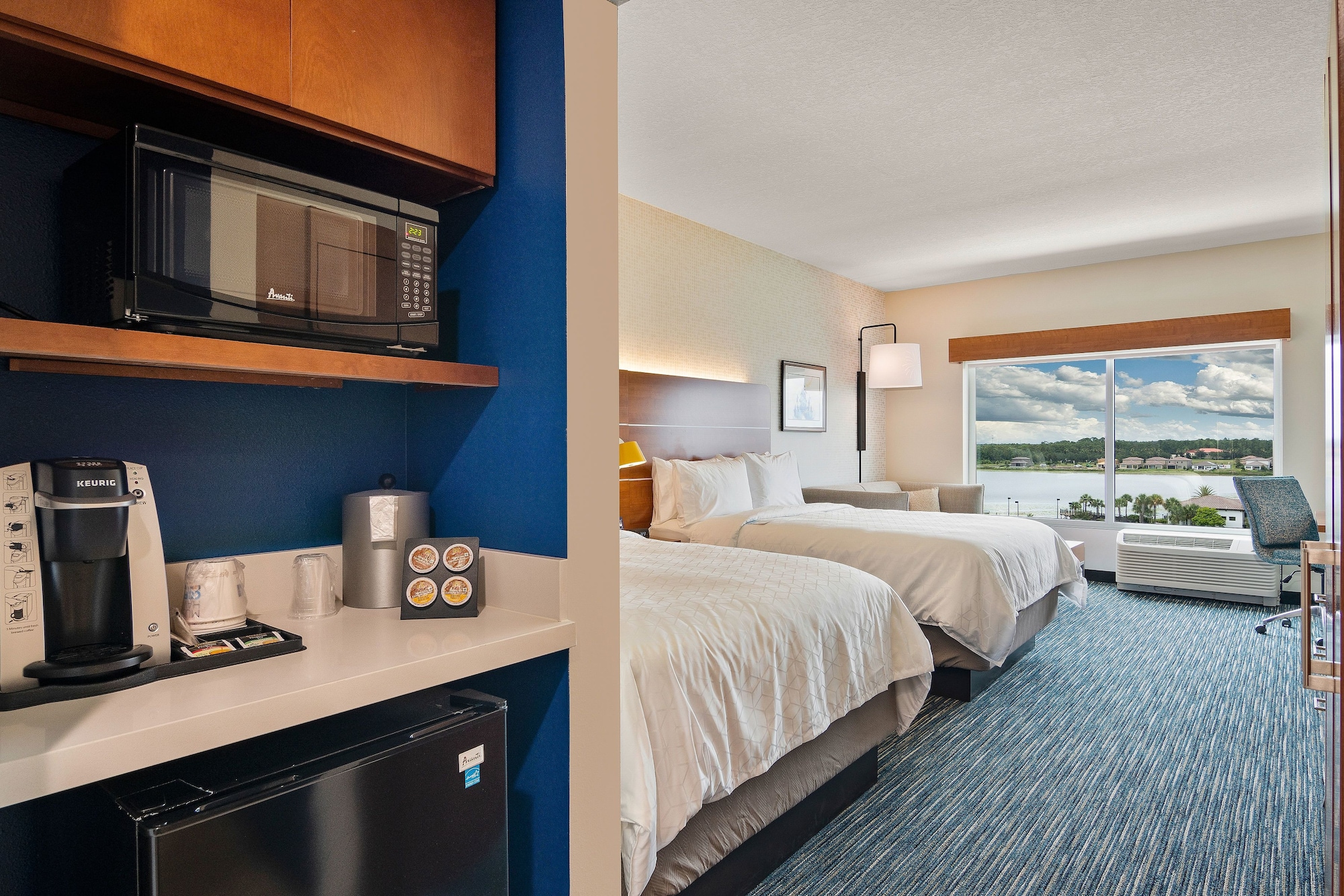 holiday inn express orlando lake buena vista area