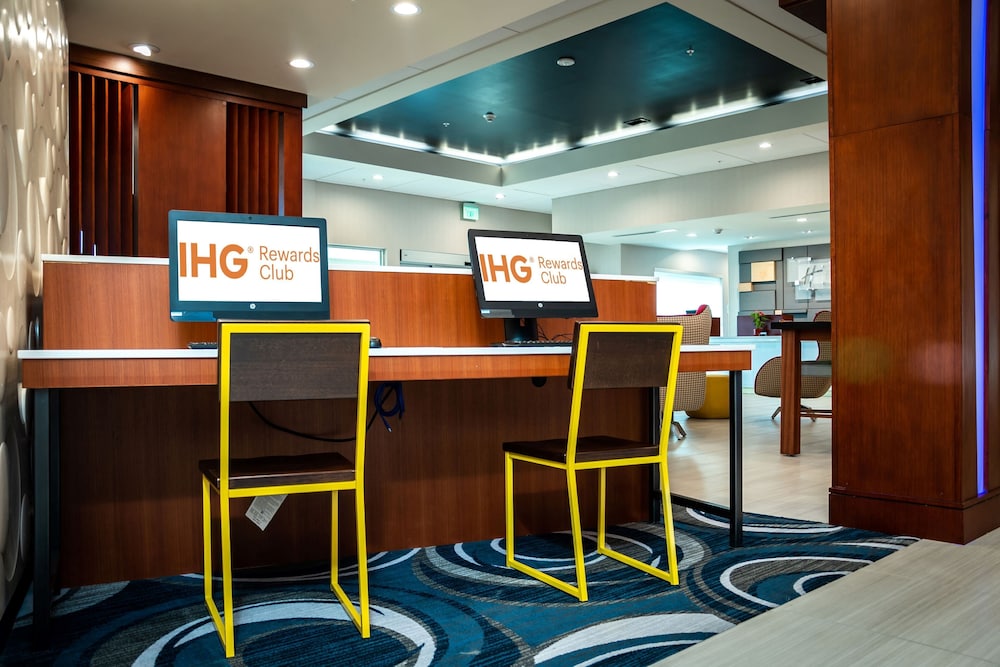 holiday inn express orlando lake buena vista area