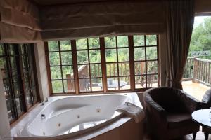 hawklee country house