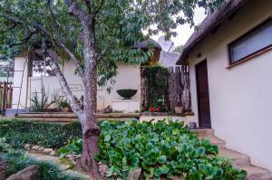 hawklee country house