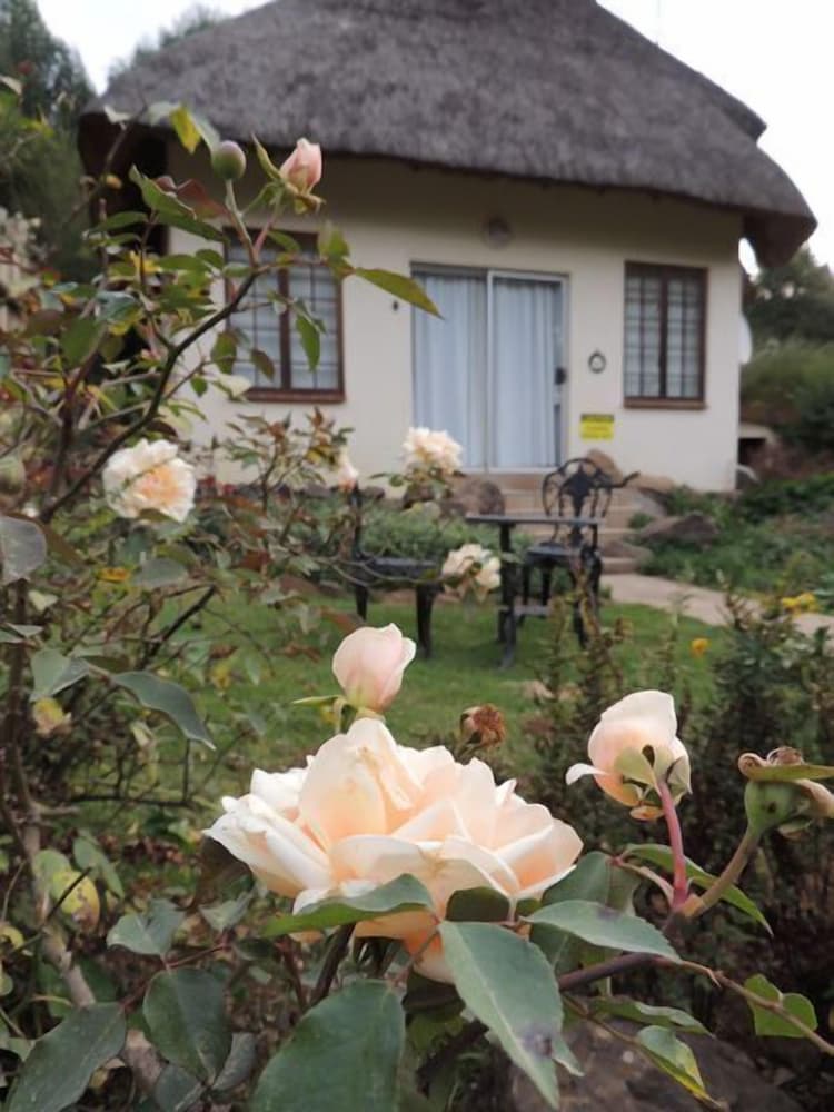 hawklee country house