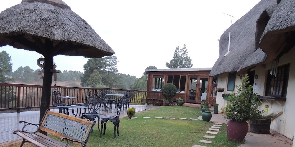 hawklee country house