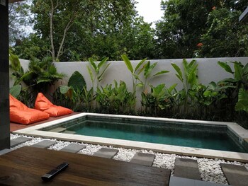 la isla villas bali