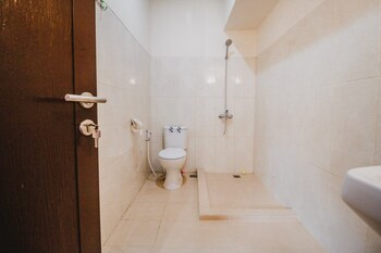 reddoorz syariah near gelora delta sidoarjo