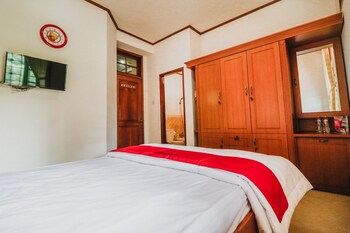 reddoorz syariah near gelora delta sidoarjo