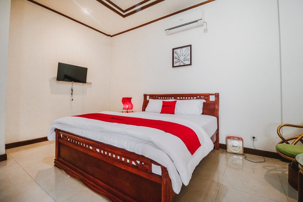 reddoorz syariah near gelora delta sidoarjo