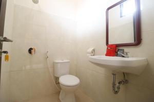 reddoorz syariah near gelora delta sidoarjo