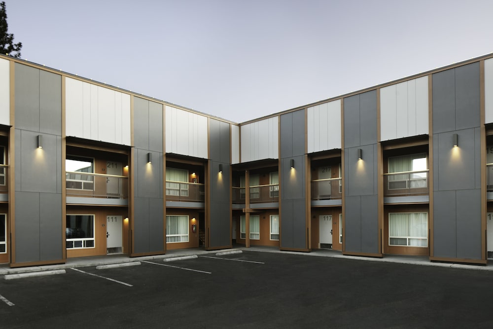waypoint hotel