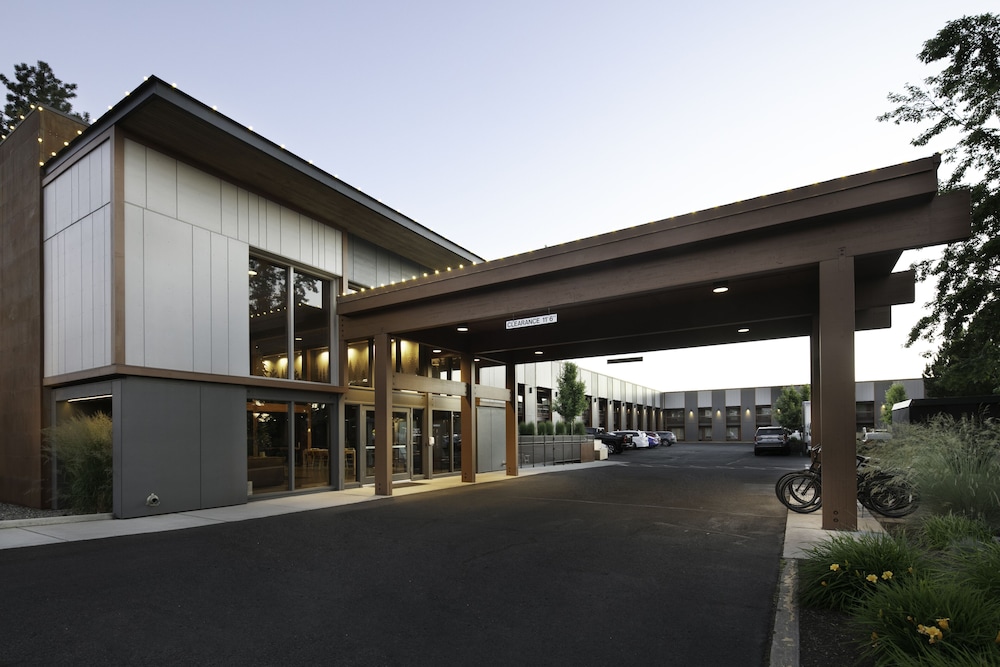 waypoint hotel