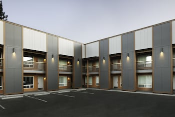 waypoint hotel