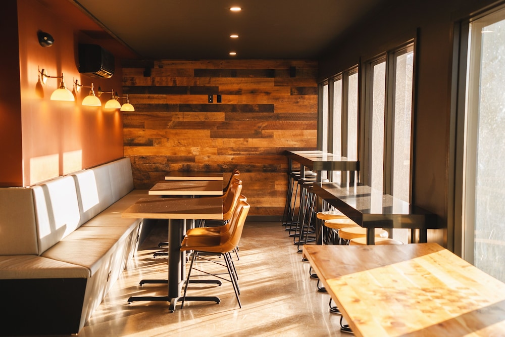 waypoint hotel