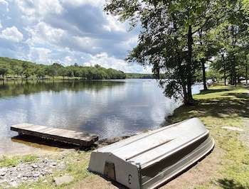 mountain springs lake resort