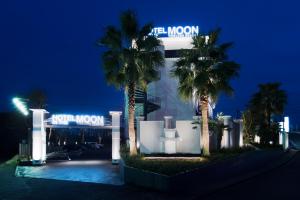 hotel in the moon yokohama