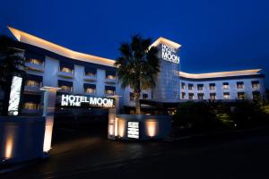 hotel in the moon yokohama