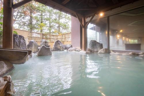 kusatsu onsen hotel sakurai