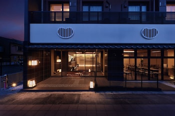 kyoto crystal hotel iii