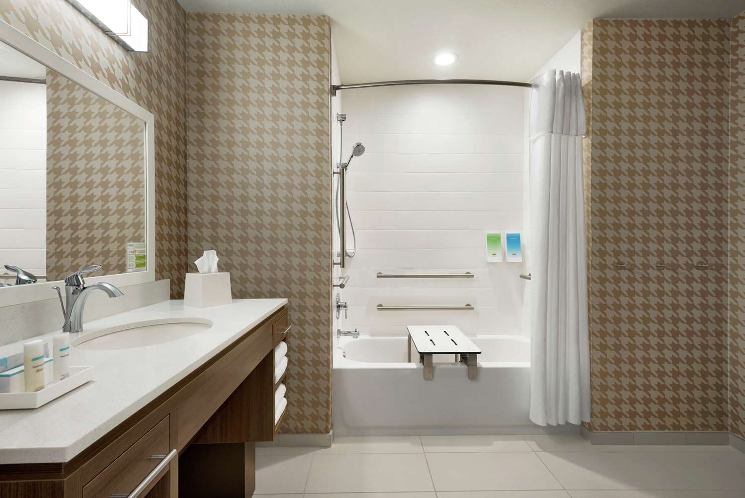 home2 suites by hilton bismarck