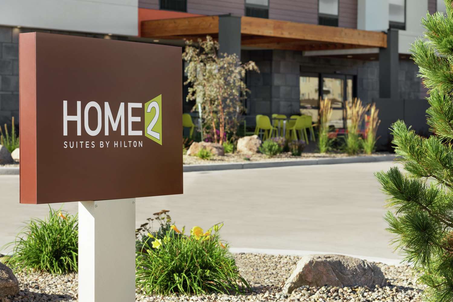 home2 suites by hilton bismarck