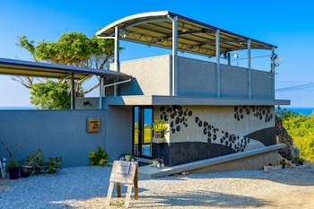 hanalee villa kouri