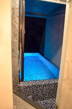 hanalee villa kouri