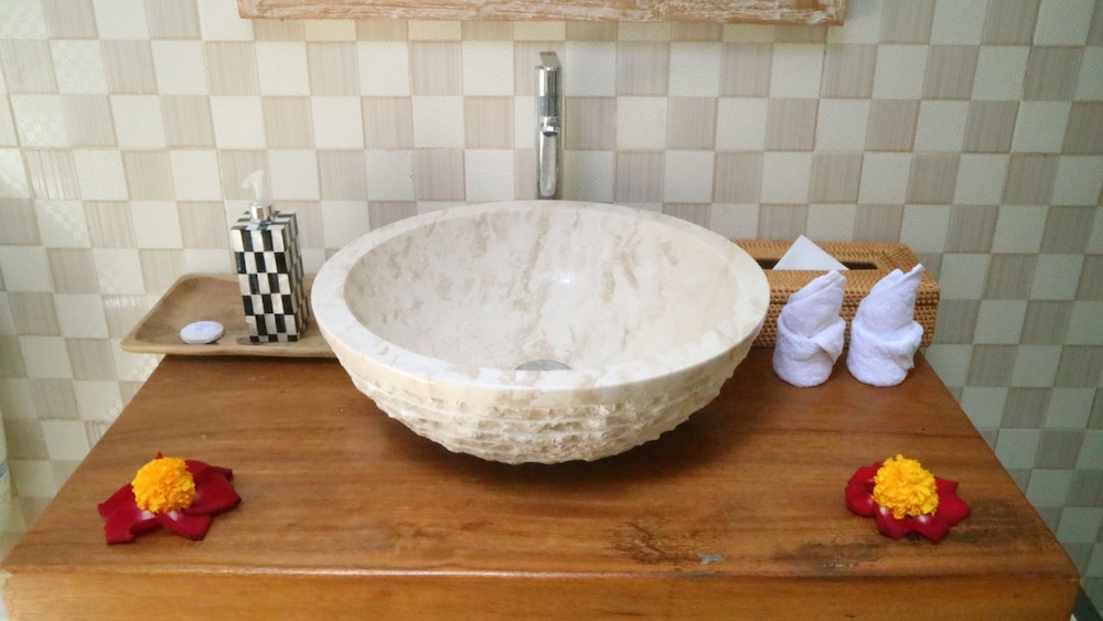 ubud batan nyuh bed breakfast and spa