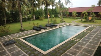 ubud batan nyuh bed breakfast and spa