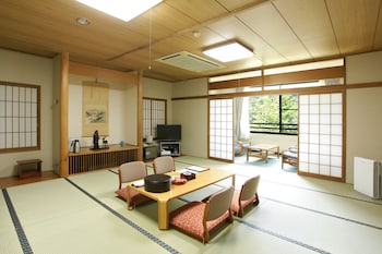 nunohiki onsen komoro