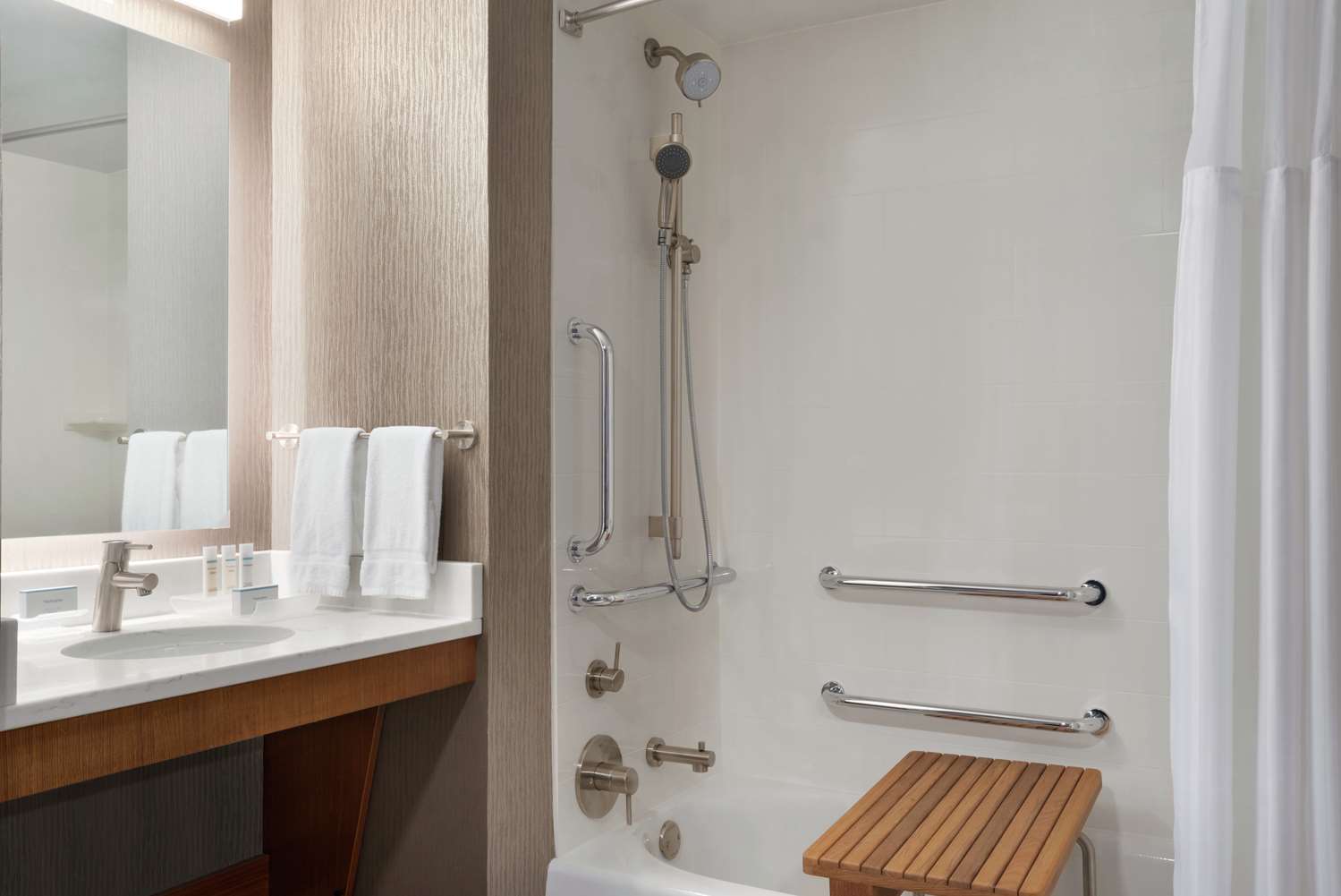 homewood suites by hilton chicago downtown south loop