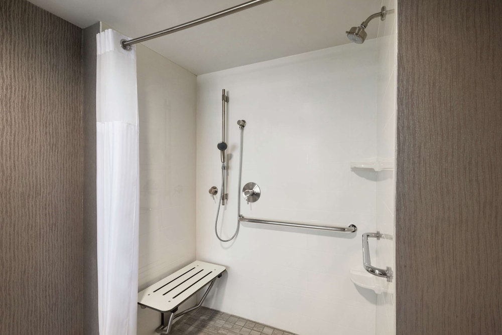 homewood suites by hilton chicago downtown south loop