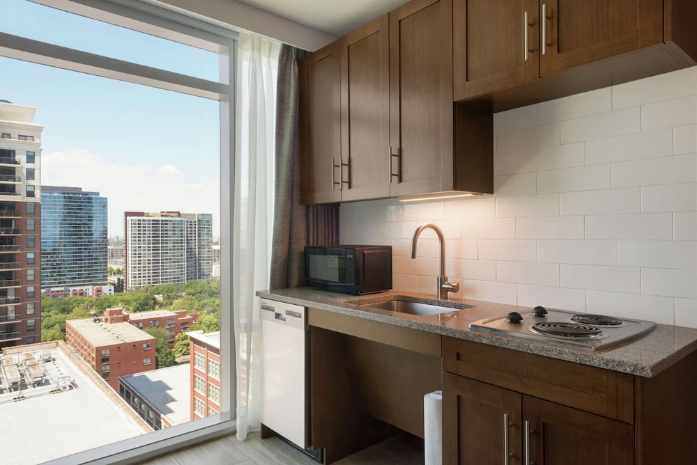 homewood suites by hilton chicago downtown south loop