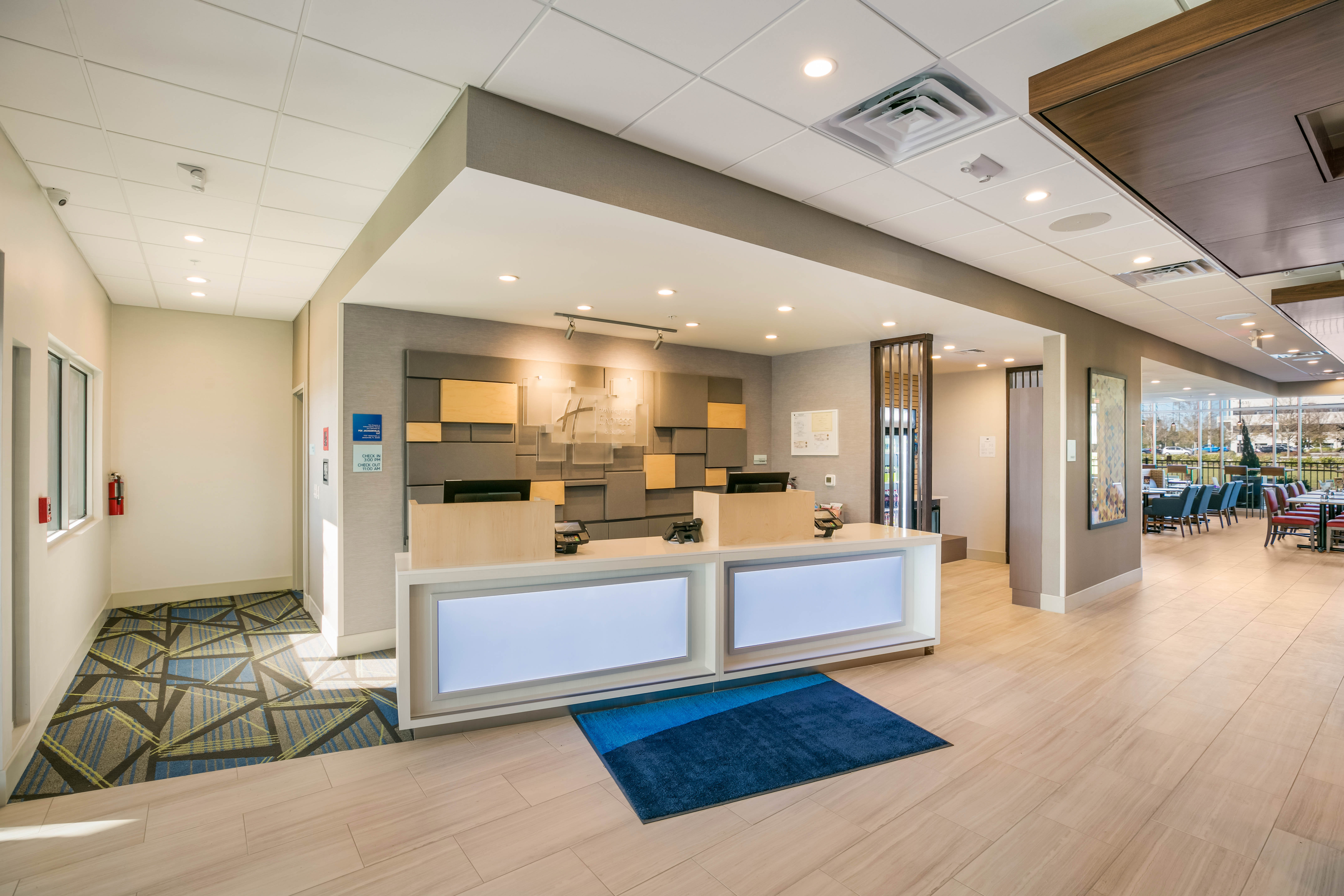 holiday inn express jacksonville town center