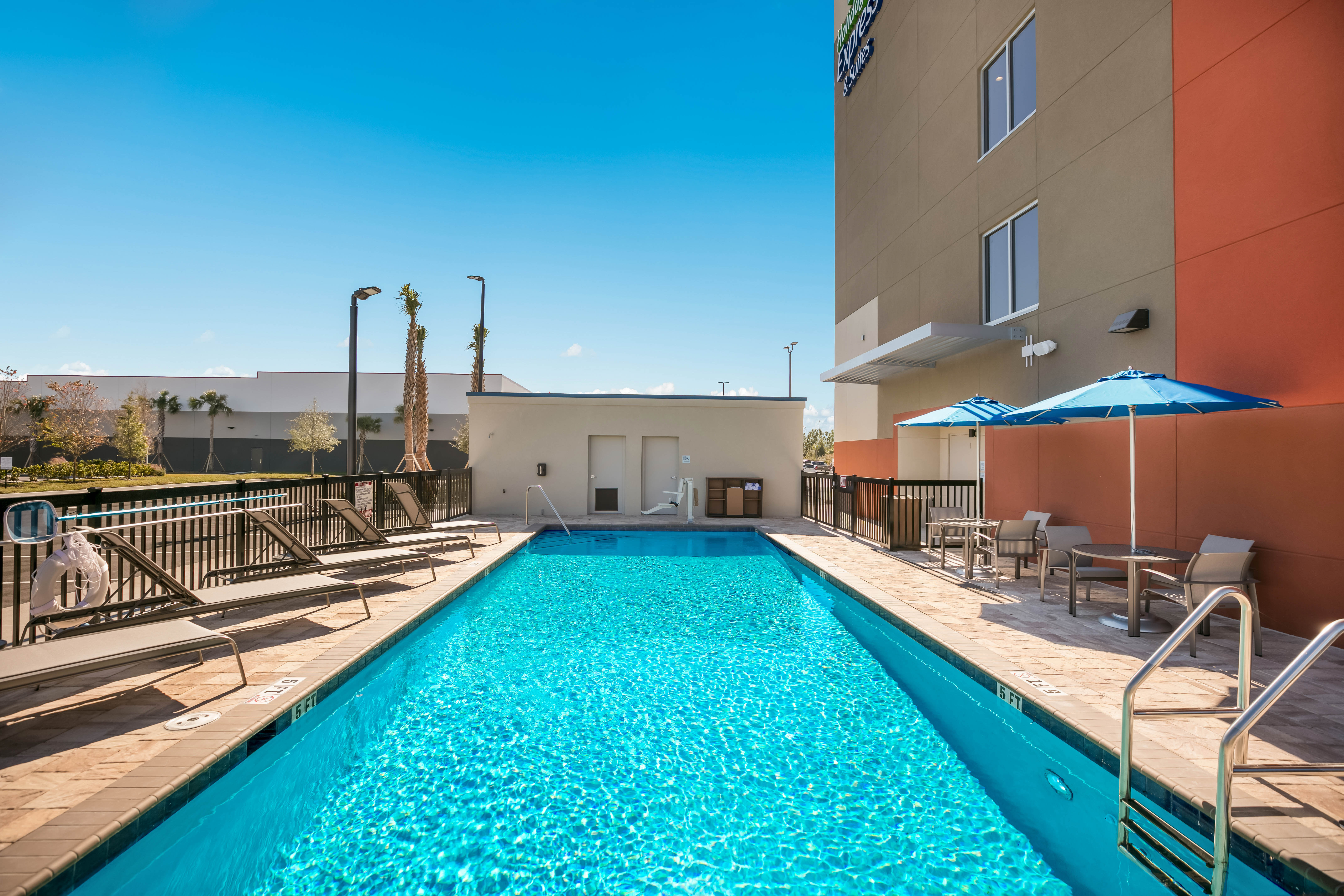 holiday inn express jacksonville town center