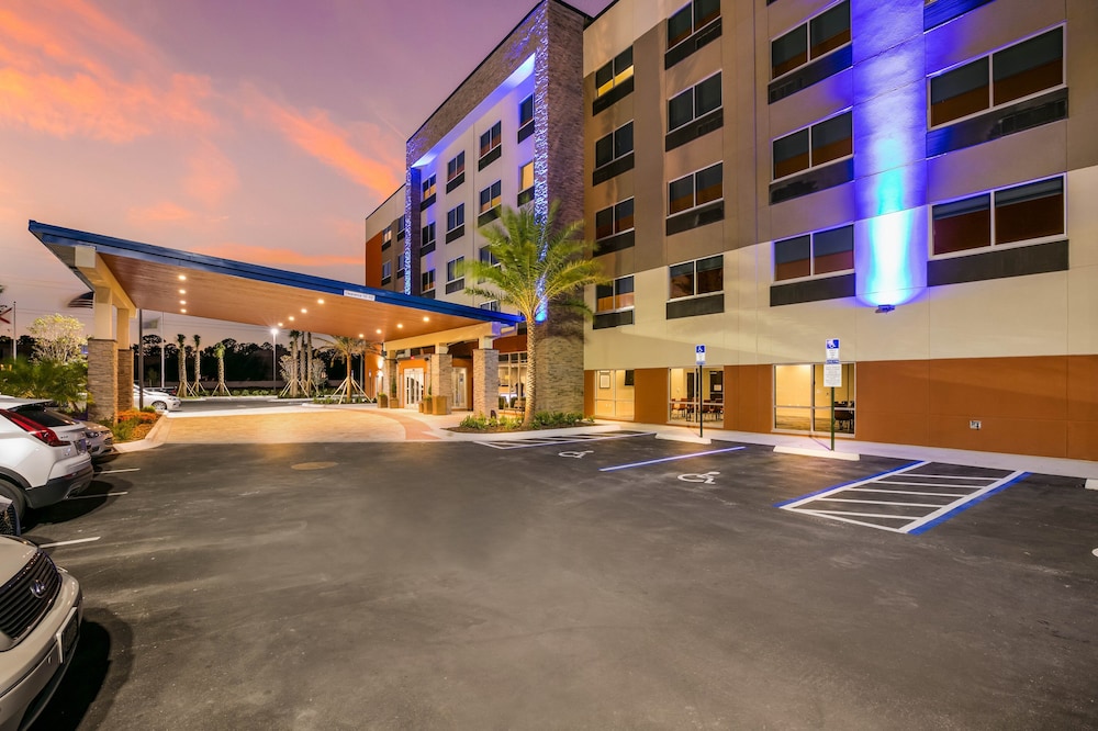 holiday inn express jacksonville town center