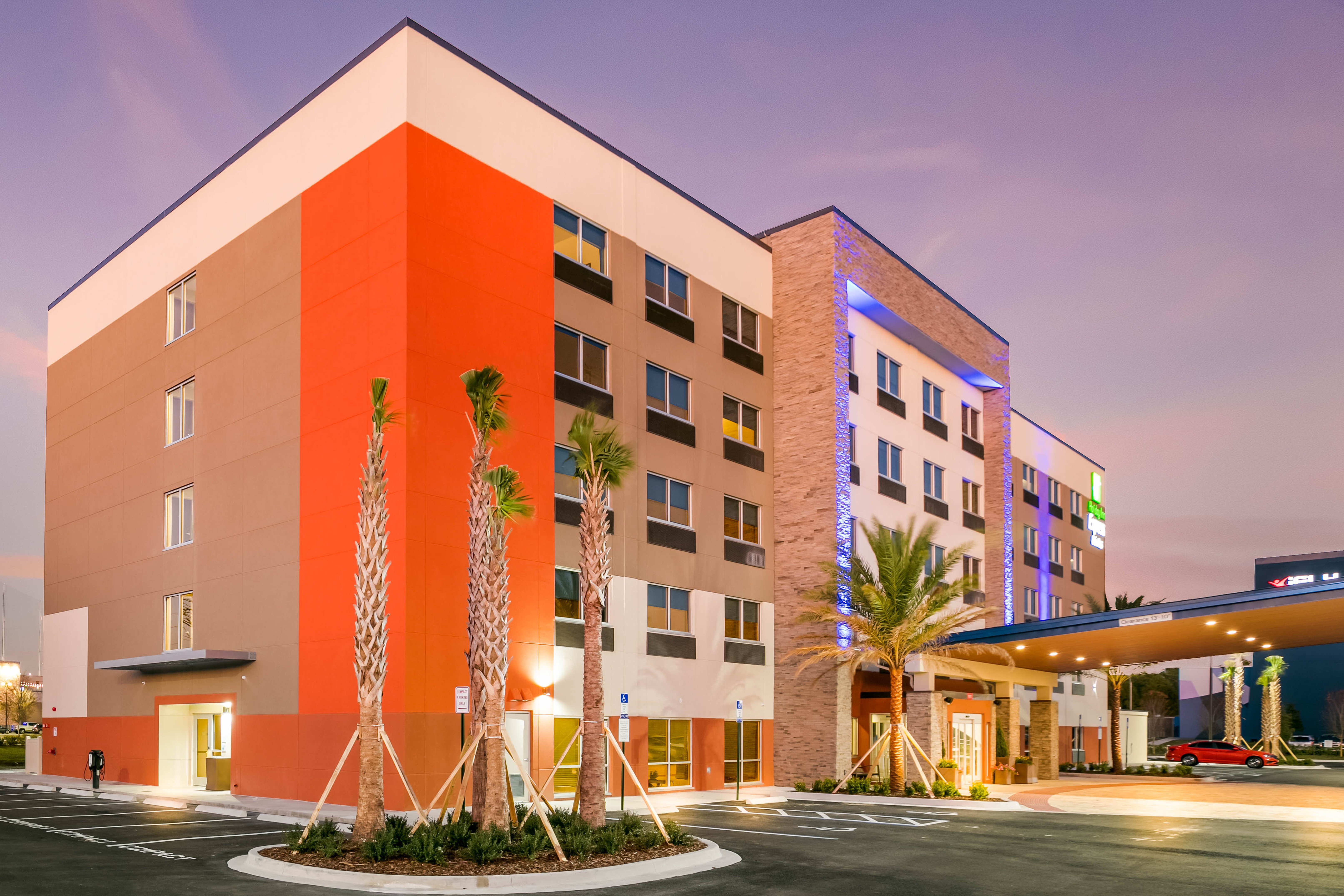 holiday inn express jacksonville town center