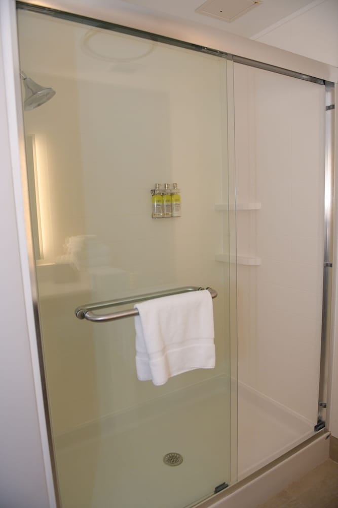holiday inn express and suites middletown an ihg hotel