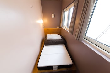 little barrel guest house hostel