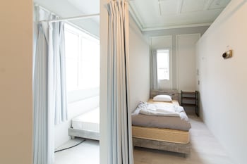 little barrel guest house hostel