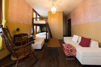 little barrel guest house hostel