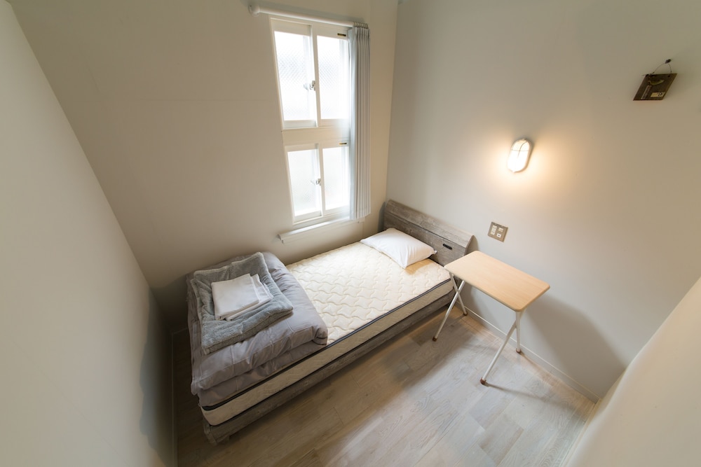 little barrel guest house hostel