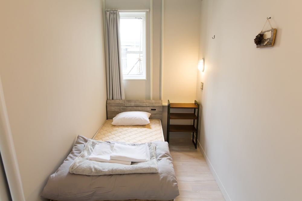 little barrel guest house hostel