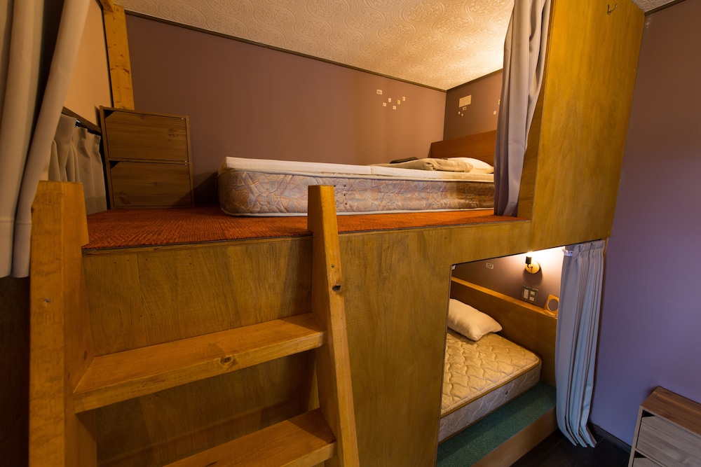 little barrel guest house hostel