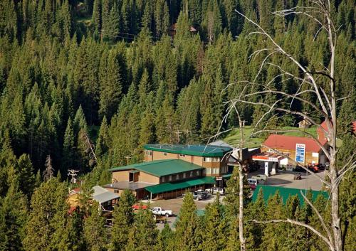 soda butte lodge